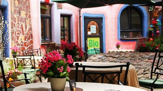 Pixabay_hundertwasser-house-4357775_1920.jpg